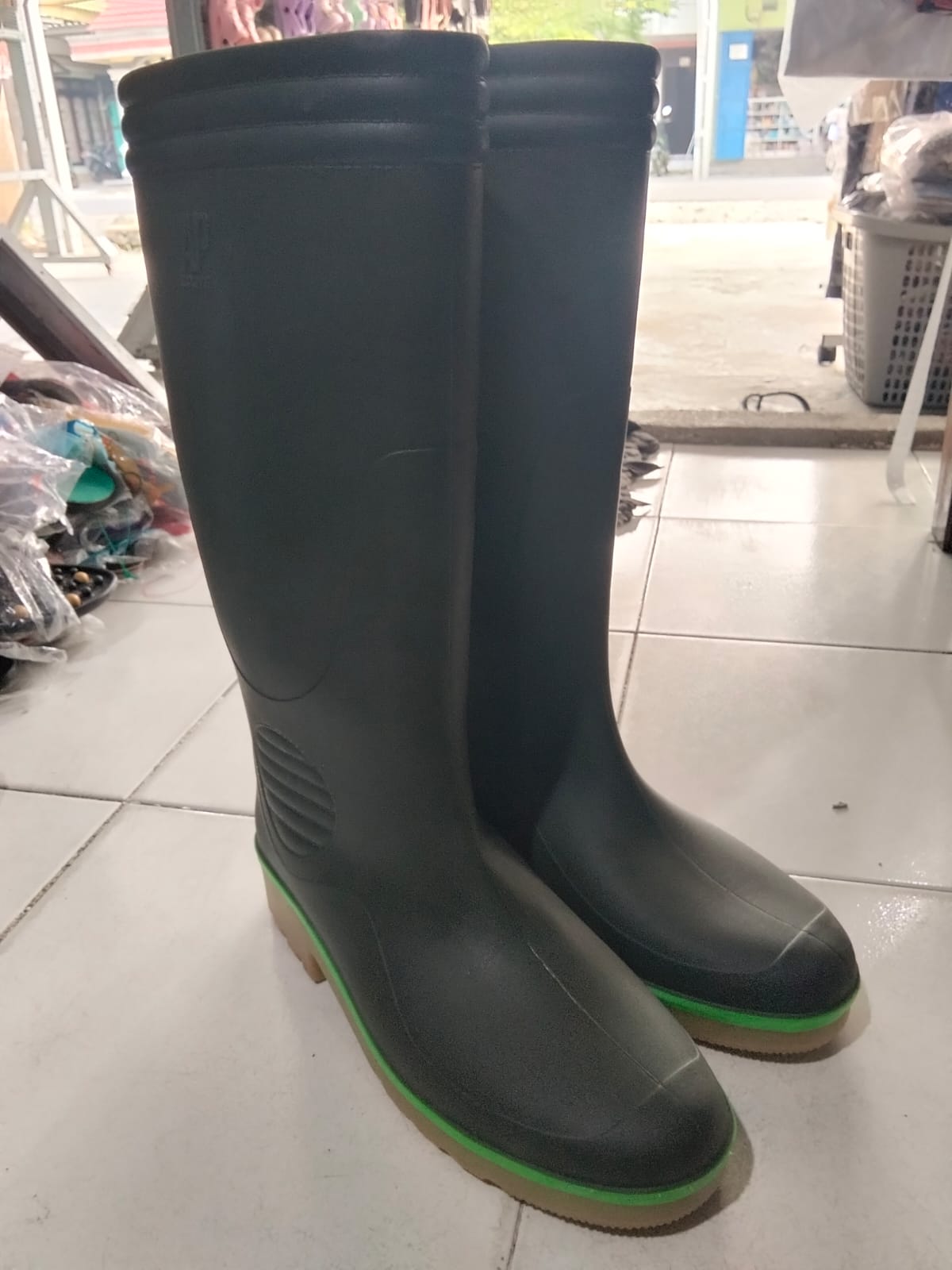 sepatu boots AP hijau