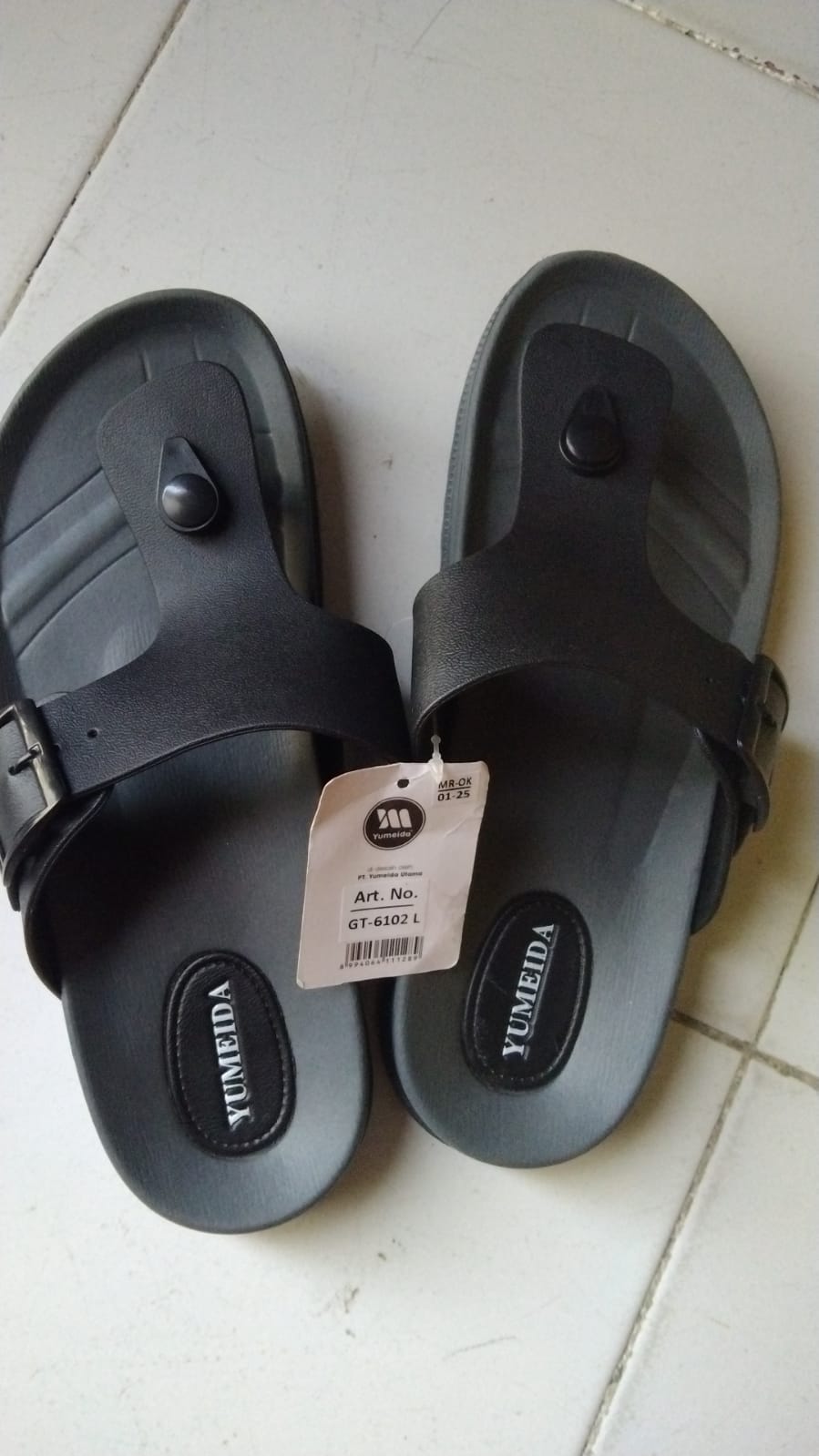 Sandal jepit yumeida