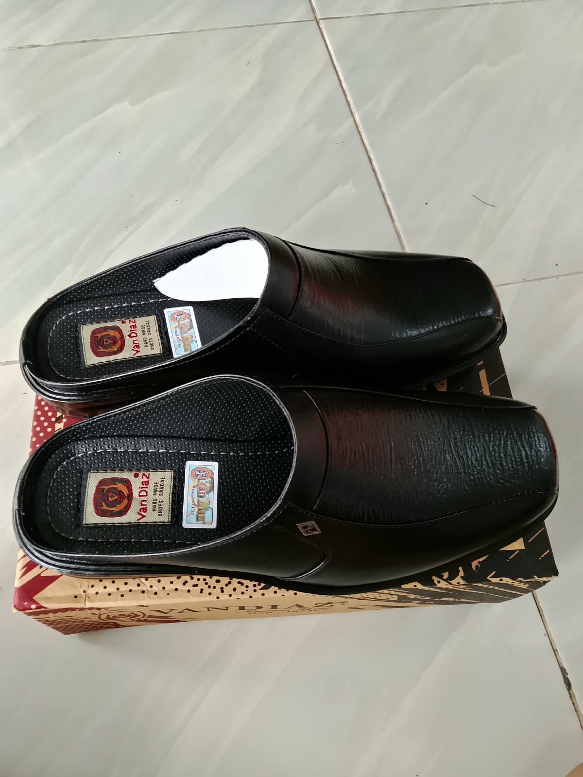sandal sepatu kulit vandiaz
