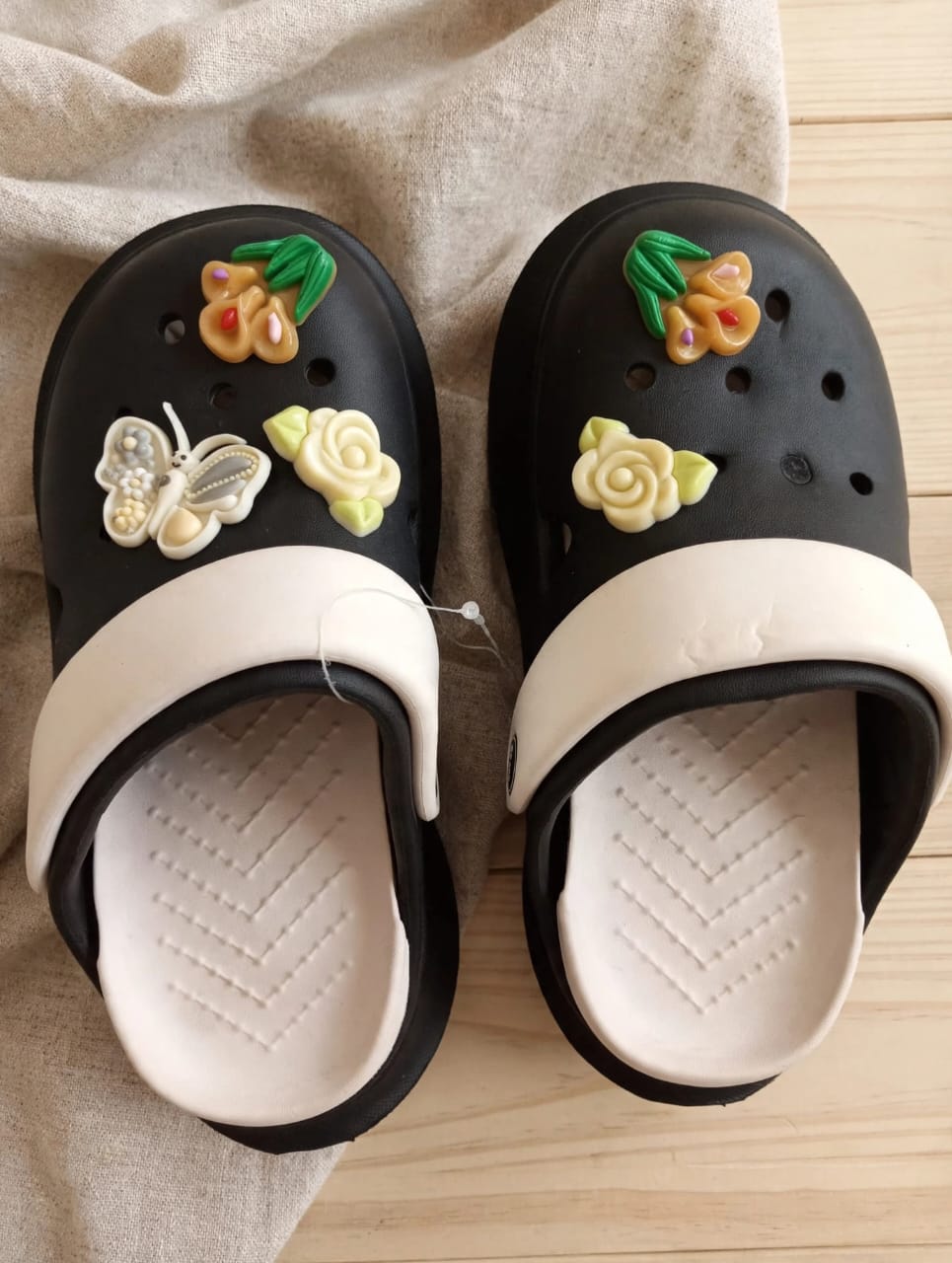 sandal kodok YM tinggi (dua ukuran )