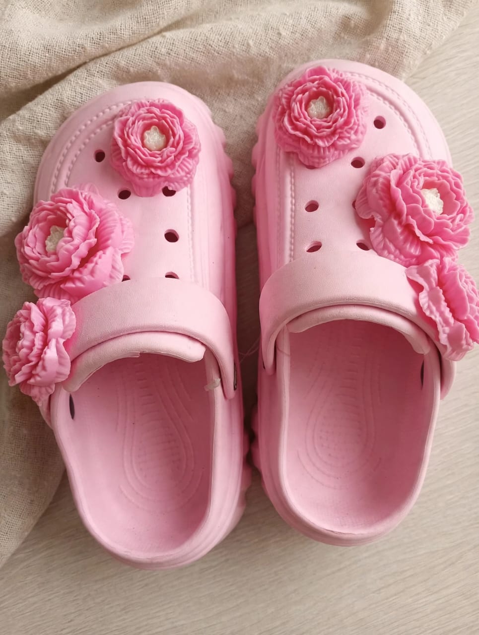 sandal kodok bunga seri warna ceqiu